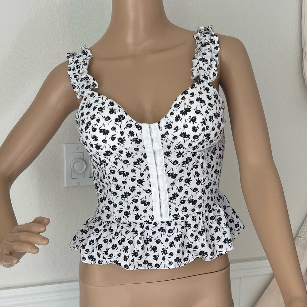 Corset type peplum top